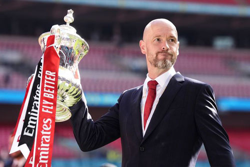 บิ๊ก ผีแดง หนุน เทน ฮาก คุมทัพต่อ