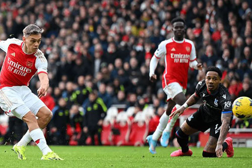 คนสำคัญ อดีตแข้ง เชลซี ชื่นชม ทรอสซาร์