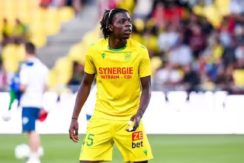 ไก่ สนดึงแข้งจาก นองต์ ช่วงซัมเมอร์