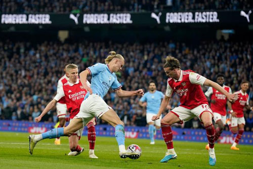 คนละไซต์เลย! โอเว่น วิจารณ์ โฮลดิ้ง ในการประกบ ฮาแลนด์