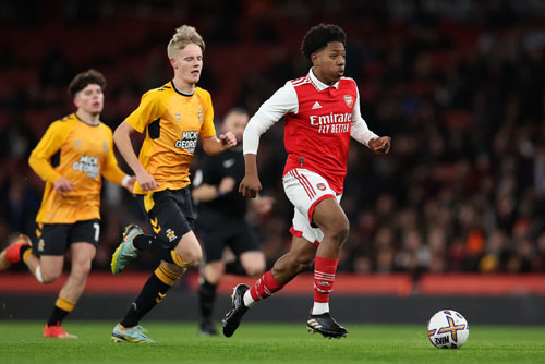 รอเวลาส่งขึ้นชุดใหญ่! ปืนใหญ่ ต่อสัญญากับดาวรุ่งวัย 16 ปี