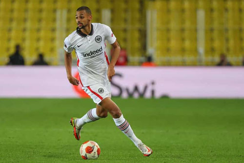 เสริมกลาง! ปืนใหญ่ กำลังเจรจากับ โซว์ ของ แฟรงค์เฟิร์ต